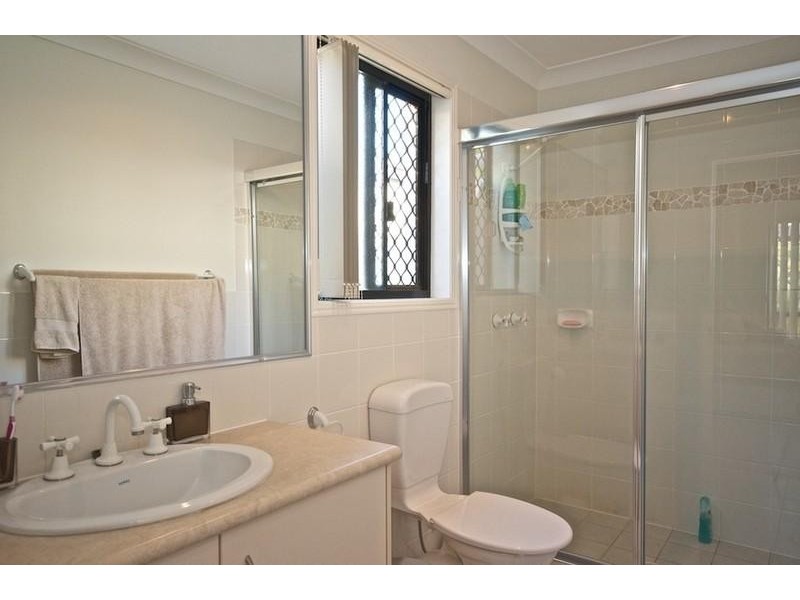 47 Golden Bear Dr, Arundel QLD 4214