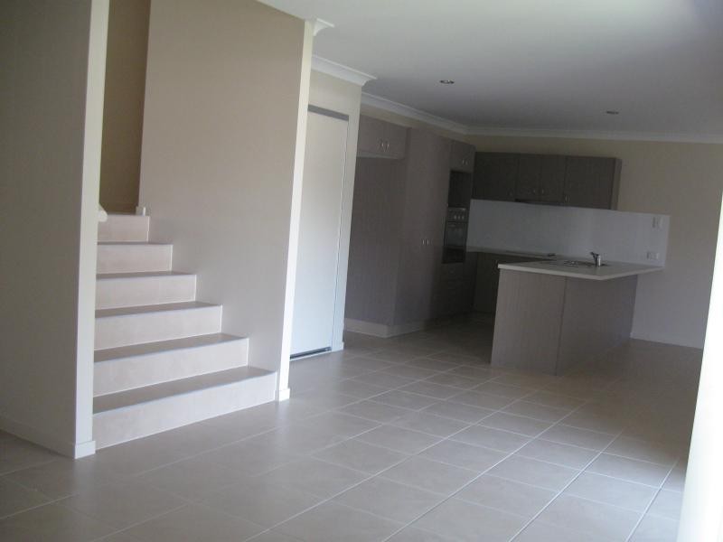 35 Mossman Pde, Waterford QLD 4133