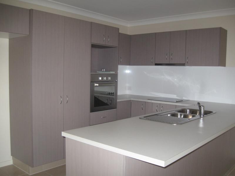 35 Mossman Pde, Waterford QLD 4133