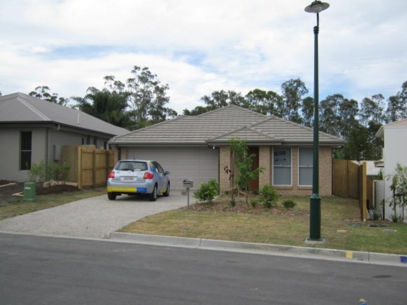 5 Christopher  St, Pimpama QLD 4209