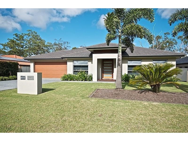 106 Arun Dr, Arundel QLD 4214