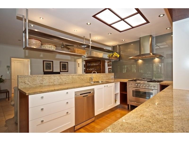 34 Ben Hogan Cres, Parkwood QLD 4214