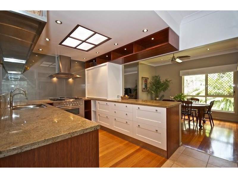 34 Ben Hogan Cres, Parkwood QLD 4214