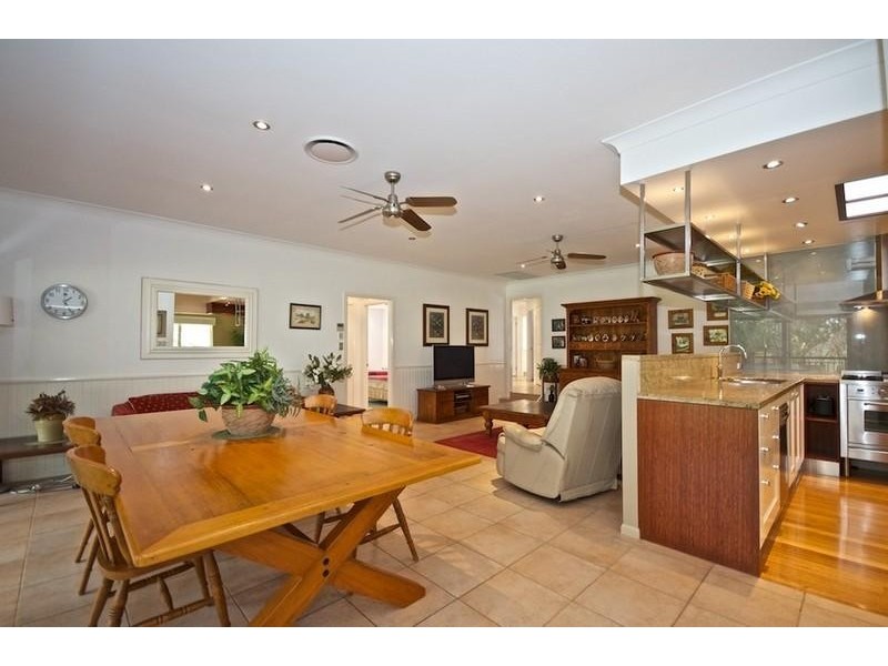 34 Ben Hogan Cres, Parkwood QLD 4214