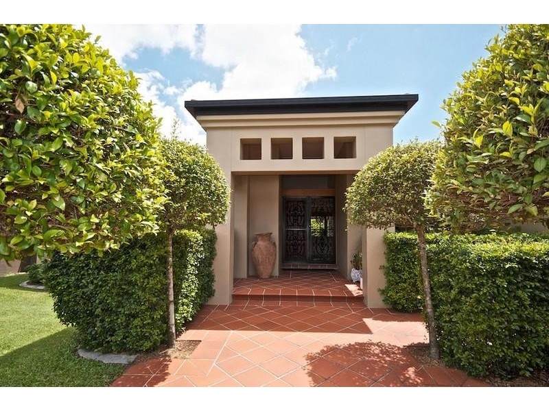 269 Napper Rd, Arundel QLD 4214