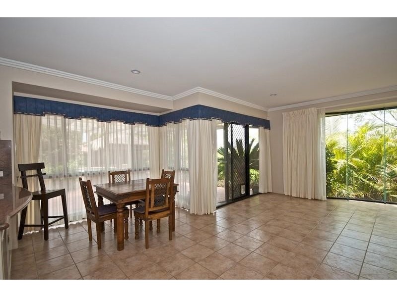 269 Napper Rd, Arundel QLD 4214