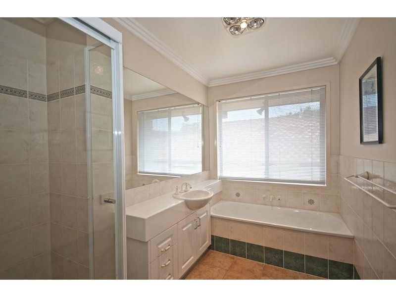 269 Napper Rd, Arundel QLD 4214