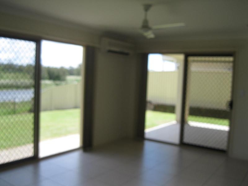 66 Golden Bear   Dr, Arundel QLD 4214