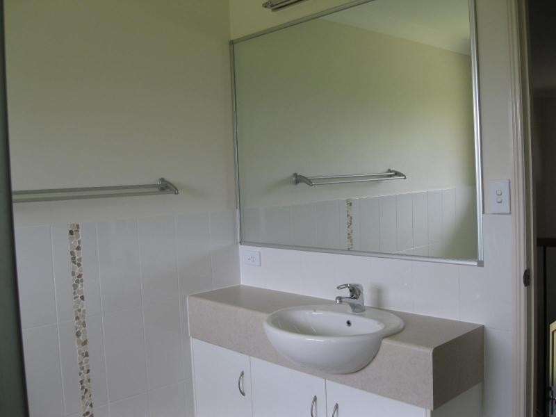 66 Golden Bear   Dr, Arundel QLD 4214