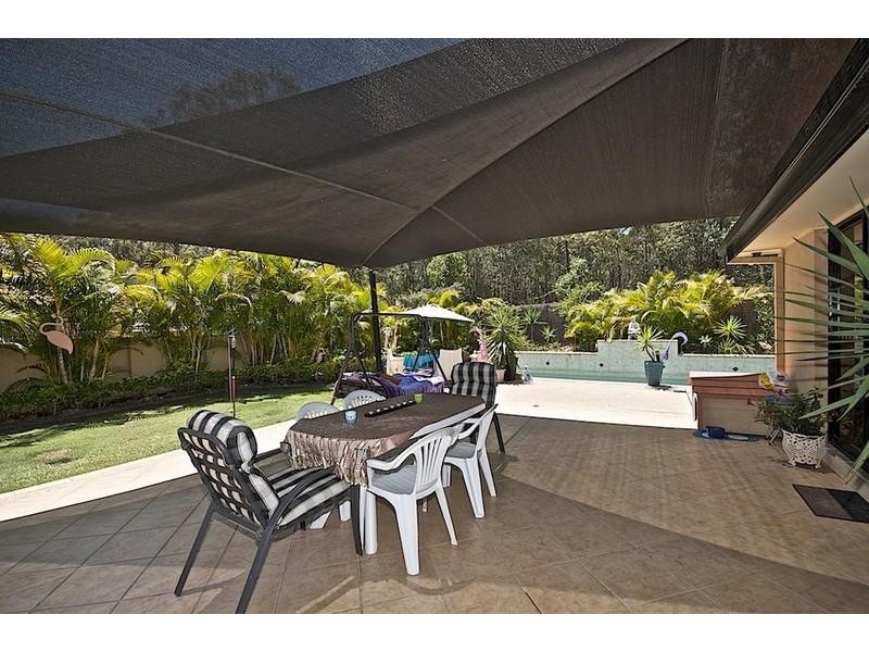 125 Arun Dr, Arundel QLD 4214