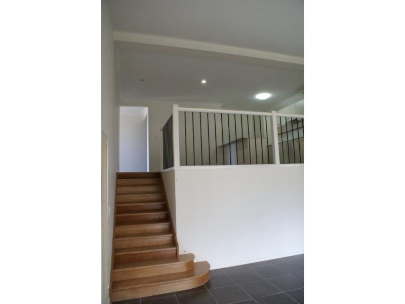 2 Cathmor Ct, Oxenford QLD 4210