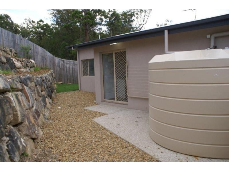 2 Cathmor Ct, Oxenford QLD 4210