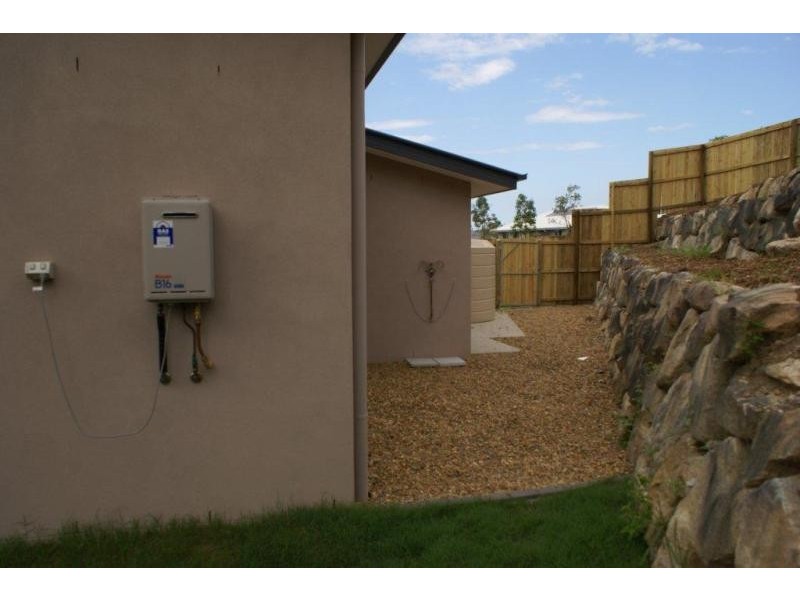 2 Cathmor Ct, Oxenford QLD 4210