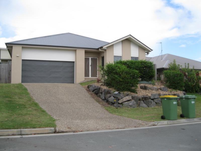 17 Jackson St, Coomera QLD 4209