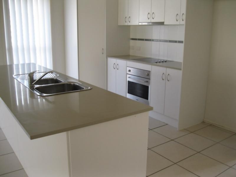 17 Jackson St, Coomera QLD 4209