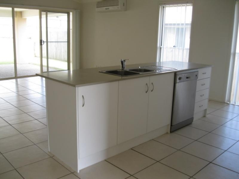 17 Jackson St, Coomera QLD 4209