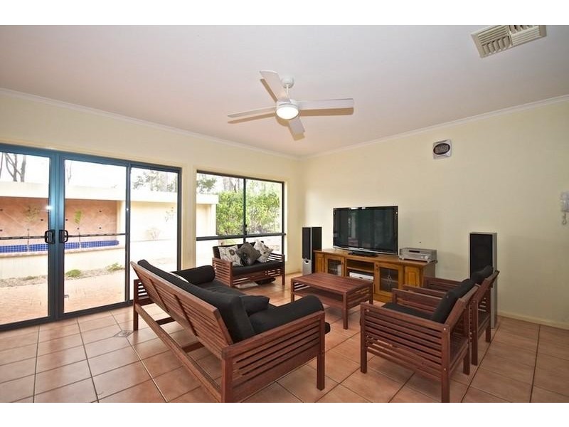57 Arun Dr, Arundel QLD 4214