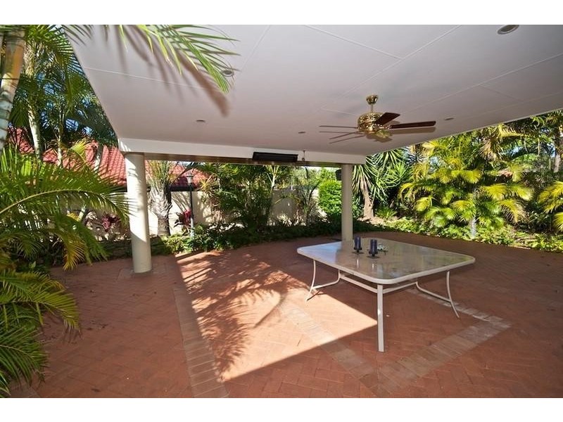 57 Arun Dr, Arundel QLD 4214