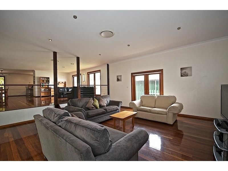 69 Arnold Palmer Dr, Parkwood QLD 4214