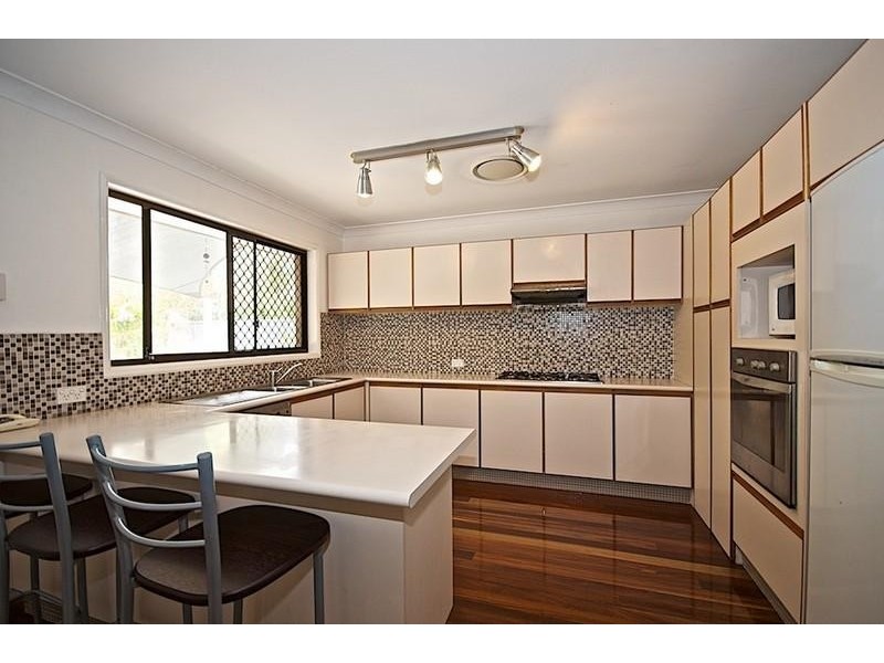 69 Arnold Palmer Dr, Parkwood QLD 4214