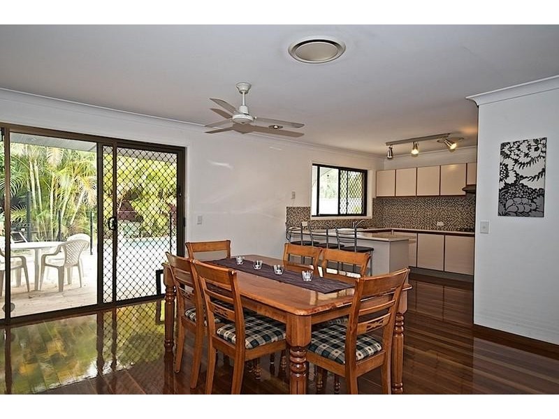 69 Arnold Palmer Dr, Parkwood QLD 4214