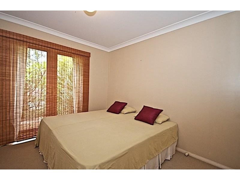 69 Arnold Palmer Dr, Parkwood QLD 4214