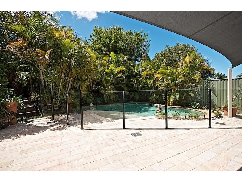 69 Arnold Palmer Dr, Parkwood QLD 4214