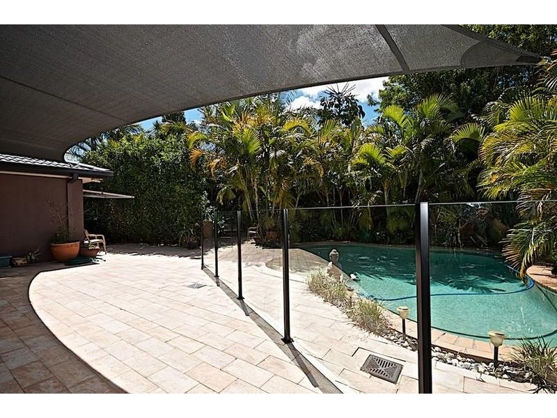 69 Arnold Palmer Dr, Parkwood QLD 4214