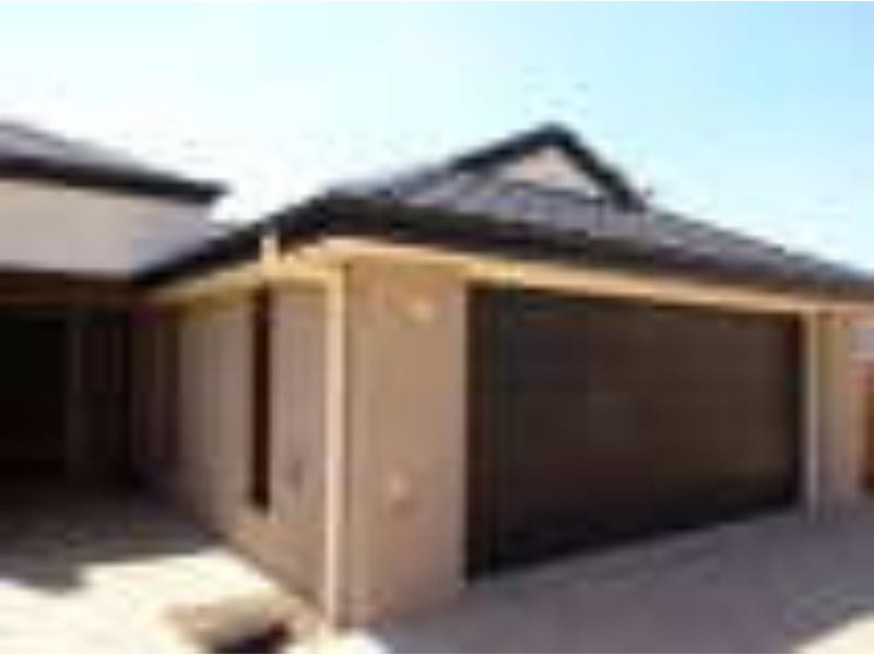 2/1 Freestone  Dr, Upper Coomera QLD 4209