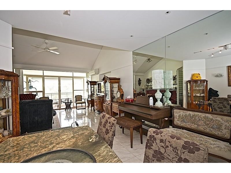 27/76 Chichester Dr, Arundel QLD 4214
