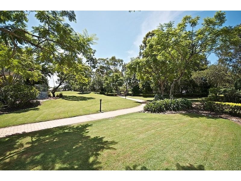 27/76 Chichester Dr, Arundel QLD 4214
