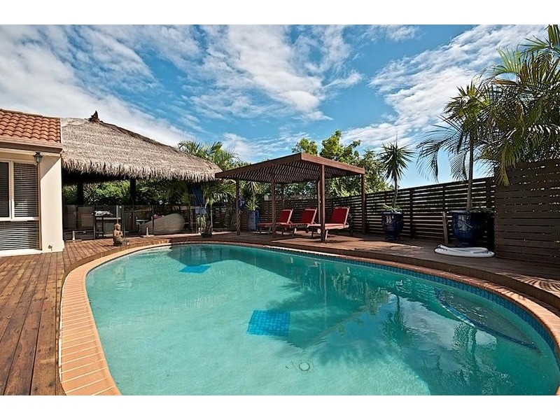 5 Benalla Ct, Parkwood QLD 4214