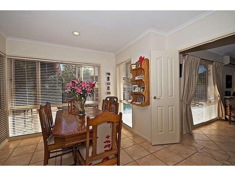 5 Benalla Ct, Parkwood QLD 4214