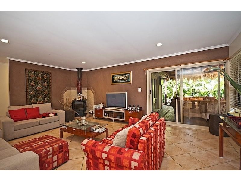 5 Benalla Ct, Parkwood QLD 4214