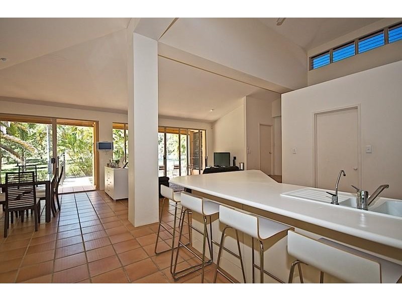 48 Fitzalan Cct, Arundel QLD 4214