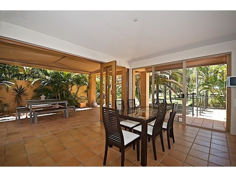 48 Fitzalan Cct, Arundel QLD 4214