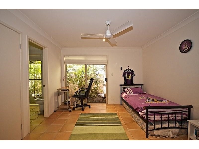 48 Fitzalan Cct, Arundel QLD 4214