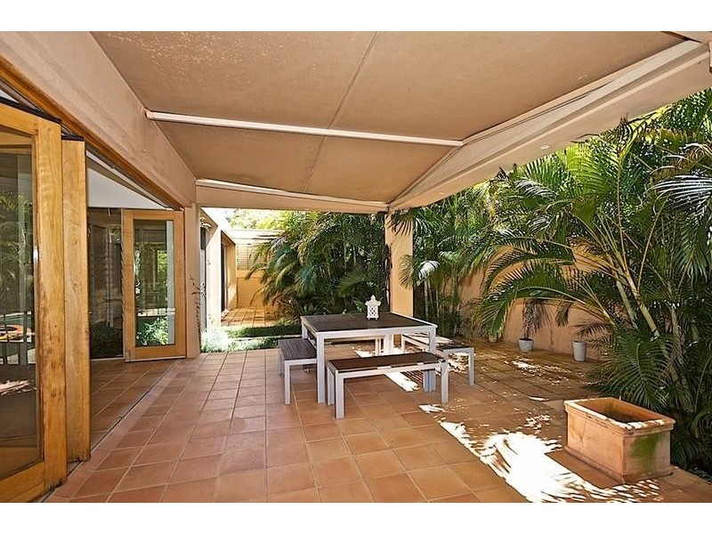 48 Fitzalan Cct, Arundel QLD 4214