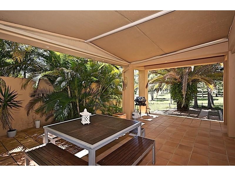 48 Fitzalan Cct, Arundel QLD 4214