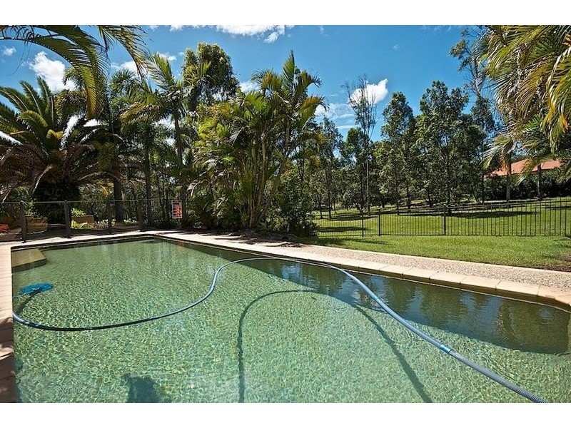 48 Fitzalan Cct, Arundel QLD 4214