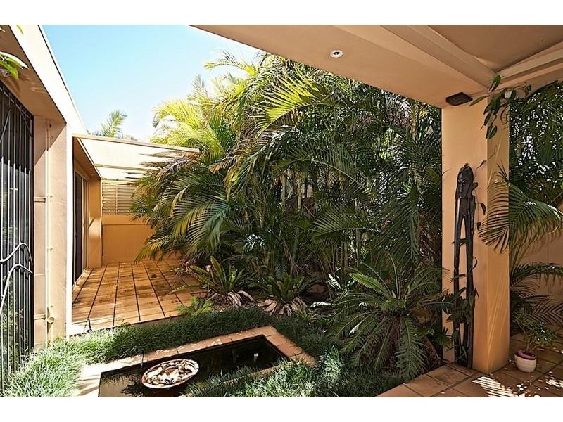 48 Fitzalan Cct, Arundel QLD 4214