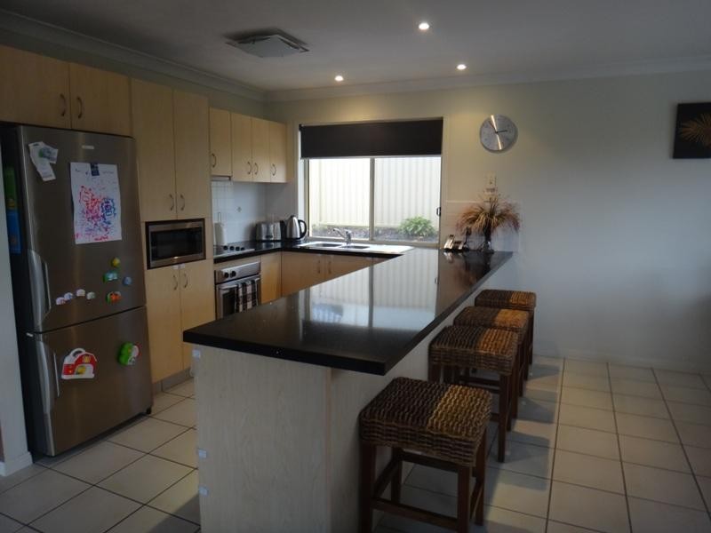 62 Tiger  Dr, Arundel QLD 4214
