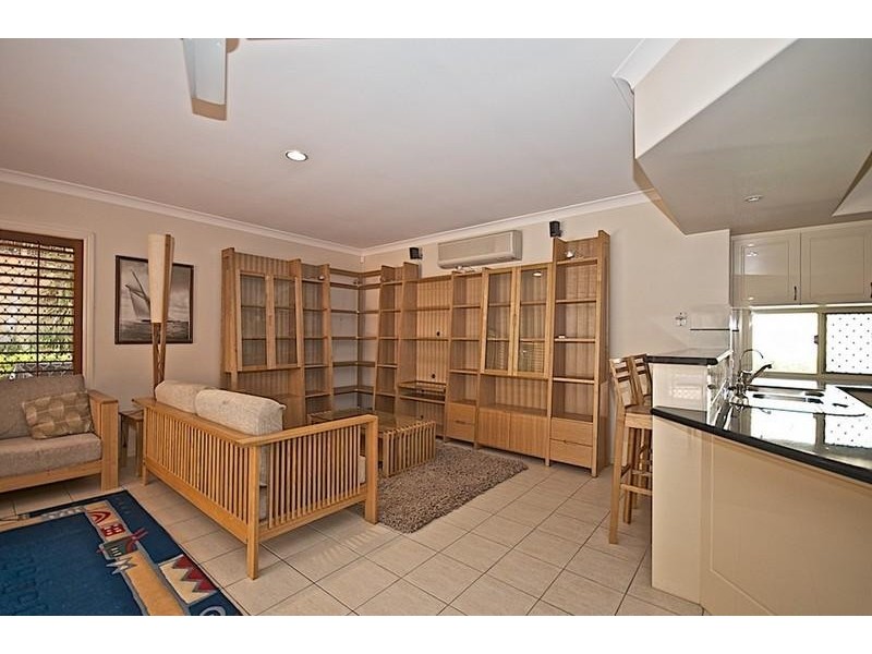 12 Portreeves Pl, Arundel QLD 4214