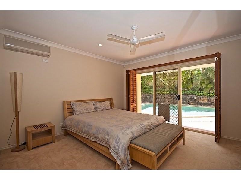 12 Portreeves Pl, Arundel QLD 4214