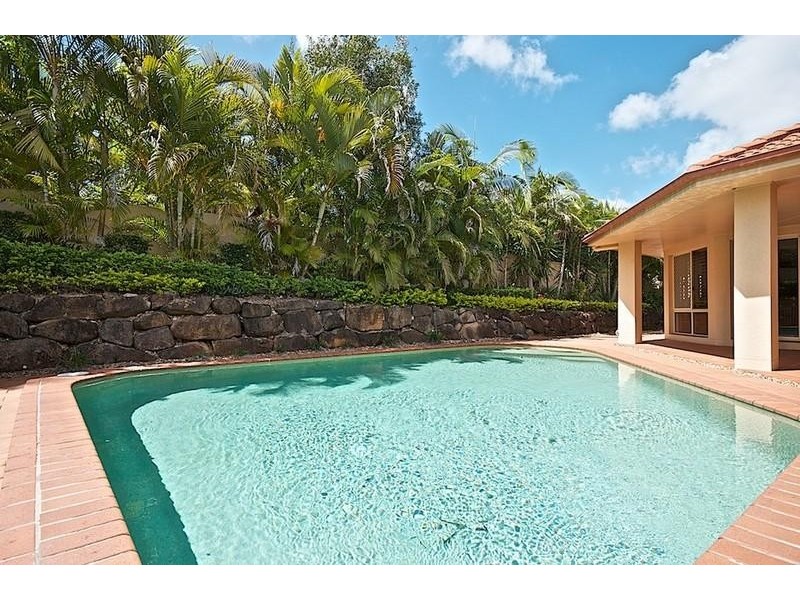 12 Portreeves Pl, Arundel QLD 4214