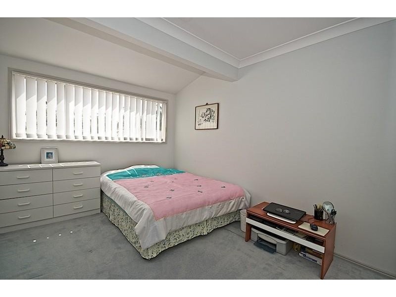 51 Chichester Dr, Arundel QLD 4214