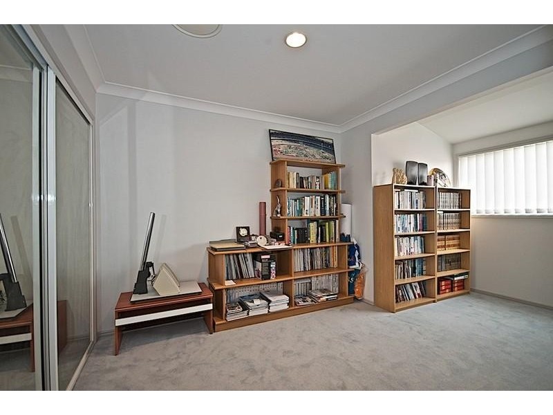 51 Chichester Dr, Arundel QLD 4214