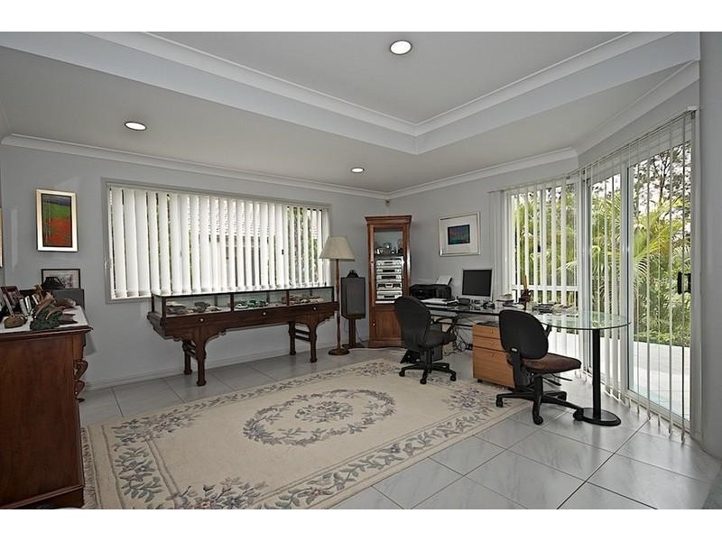 51 Chichester Dr, Arundel QLD 4214