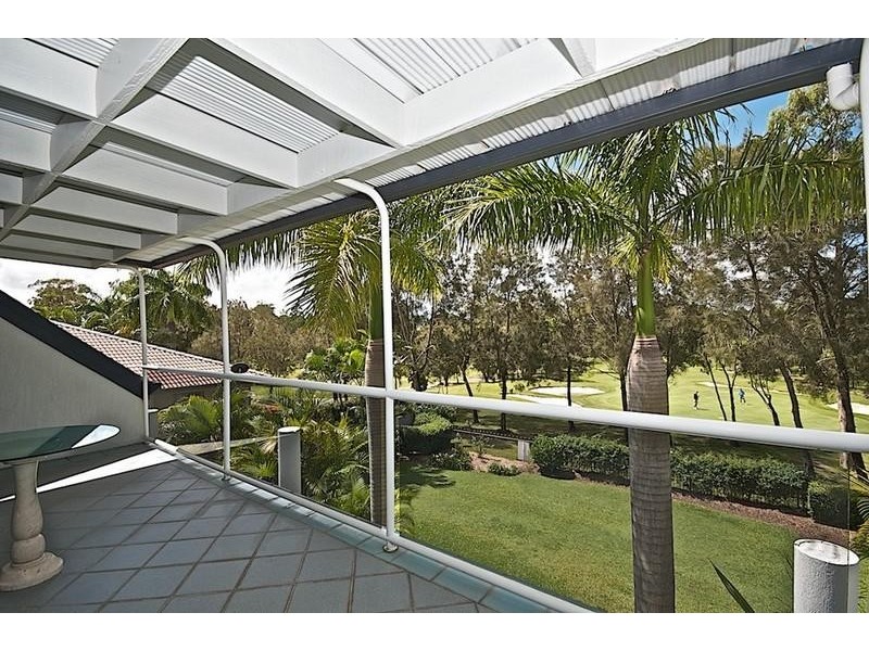 51 Chichester Dr, Arundel QLD 4214