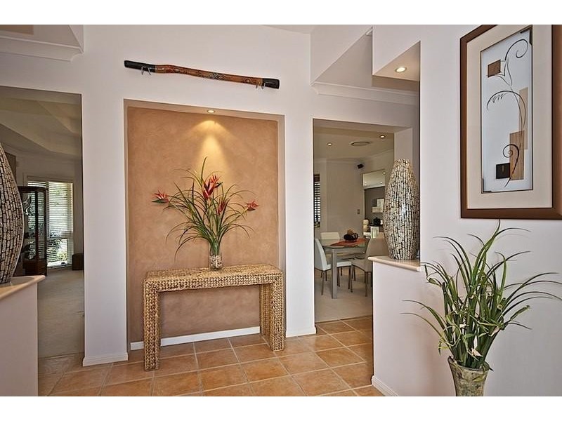 43 Chichester Dr, Arundel QLD 4214